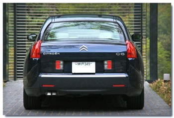 C6rear03.jpg