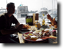 Lunch3.gif (26663 バイト)