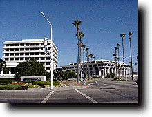 Street.gif (26232 バイト)