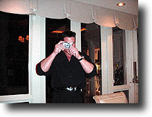 Tonyshot.gif (27690 バイト)