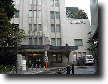 Yhotel.gif (32118 バイト)