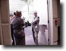 Staff.gif (30773 バイト)